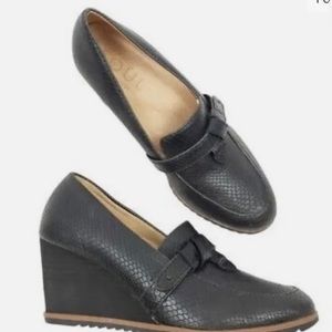 Naturalizer Hila Fall Wedge Snakeskin Size 8 Wide.